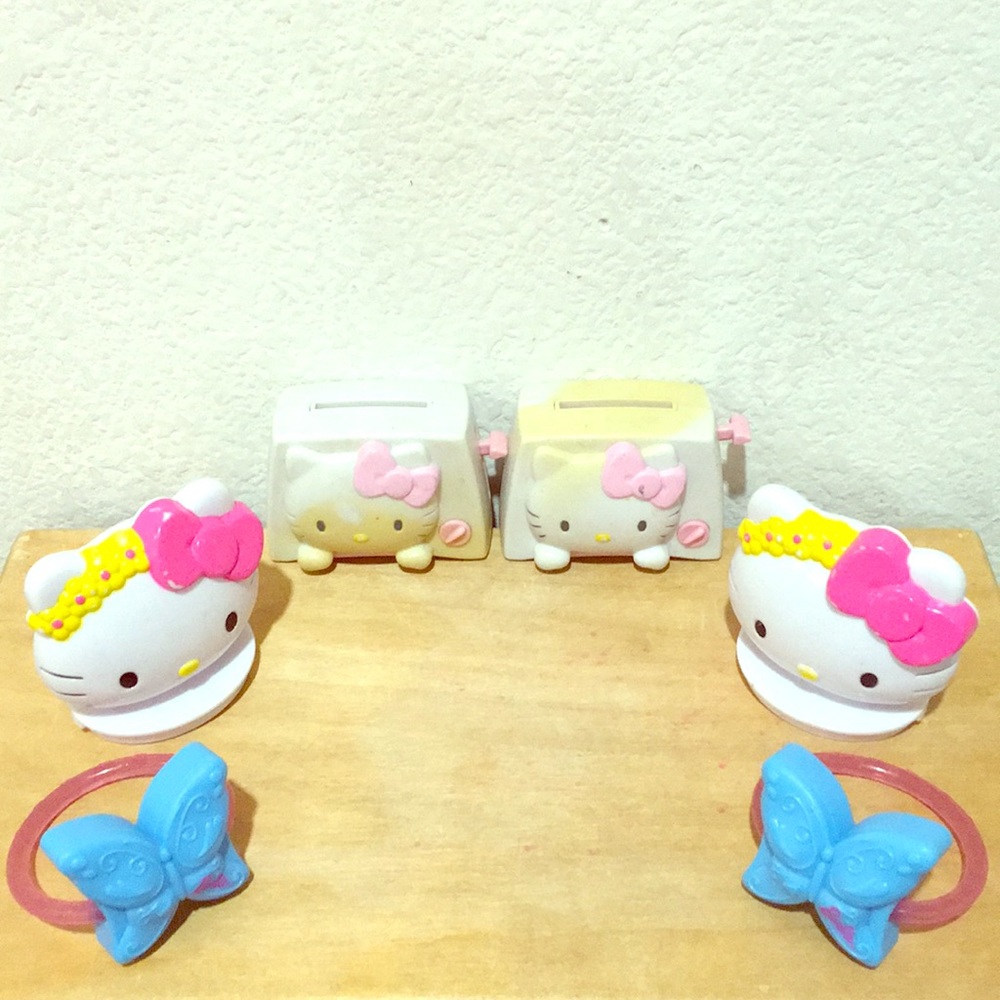 ❣️ HELLO KITTY ❣️ COLLECTION RARE HTF FIGURINES LOT .